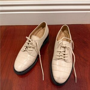 New Naturalizer white alligator print leather sneaker